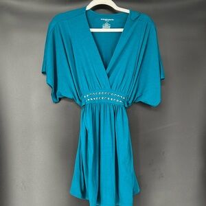 LIZ LANGE MATERNITY TOP
